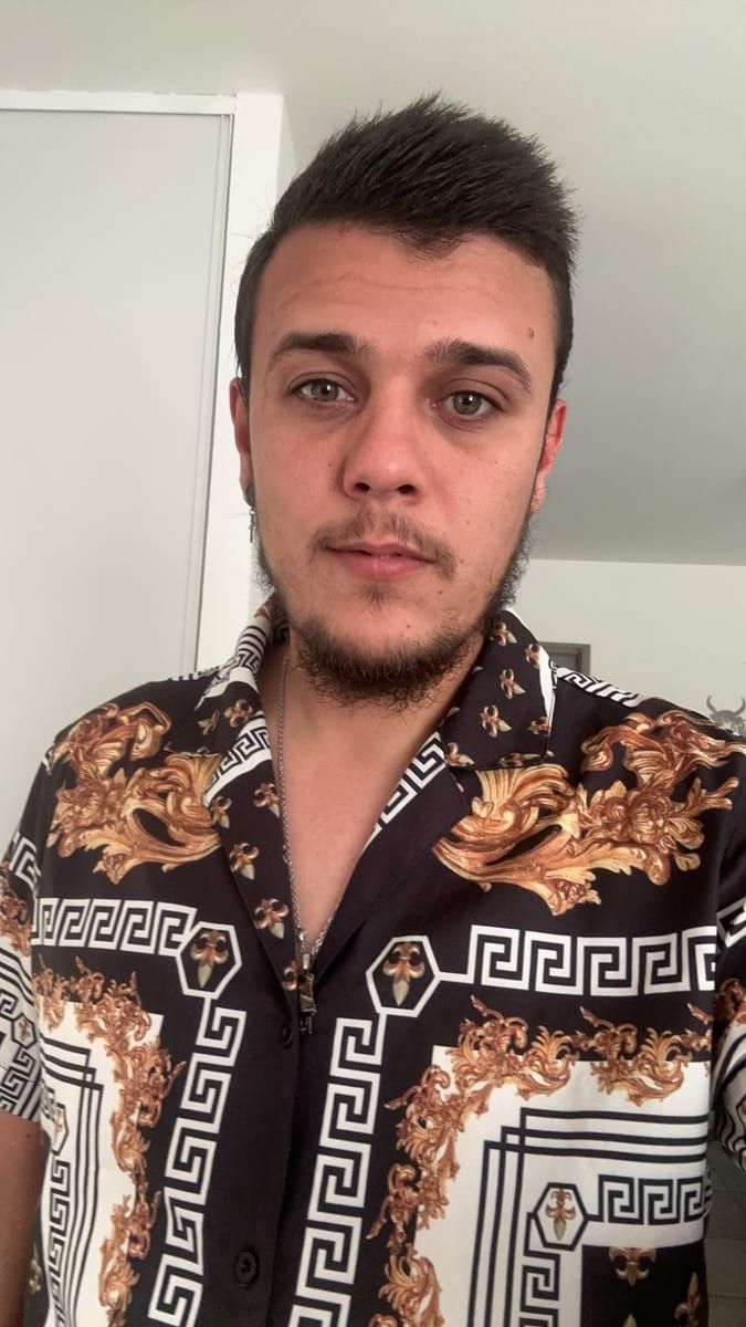 Profil de Eliaz